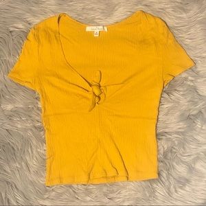 Love tree short sleeve fitted keyhole baby crop